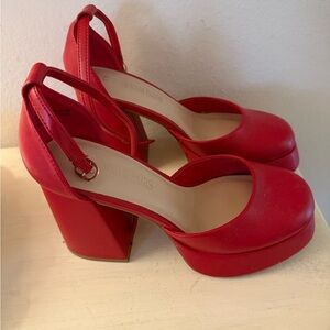Dream Pairs Women's Bold Red Platform Shoes